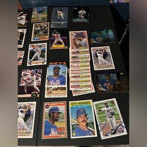 Lot of New York Mets baseball cards.  1970’s to late 1980’s.